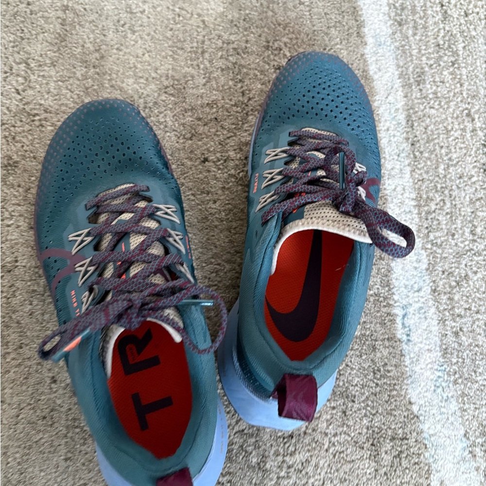 Nike Women's Teal and Purple Athletic Trail Shoes